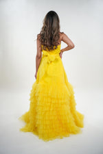 ഗാലറി വ്യൂവറിലേക്ക് ചിത്രം ലോഡ് ചെയ്യുക, Blythe satin and tulle ruffled net backless dress with adjustable net belt