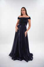ഗാലറി വ്യൂവറിലേക്ക് ചിത്രം ലോഡ് ചെയ്യുക, Claudia flowy off- shoulder with corset waist maxi dress