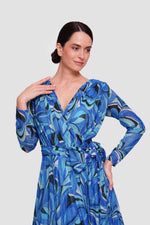 Load image into Gallery viewer, Elena Shimmery Jersey Pleated Maxi Dress With Sleeves