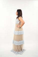 ഗാലറി വ്യൂവറിലേക്ക് ചിത്രം ലോഡ് ചെയ്യുക, The MoonLace Dress