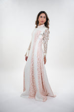 ഗാലറി വ്യൂവറിലേക്ക് ചിത്രം ലോഡ് ചെയ്യുക, Amaya elegant contrasted lace high- neck with full sleeves maxi dress
