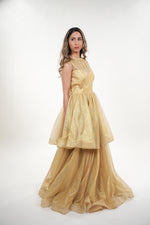 ഗാലറി വ്യൂവറിലേക്ക് ചിത്രം ലോഡ് ചെയ്യുക, Helene metallic crepe two- tiered with cap sleeves maxi dress