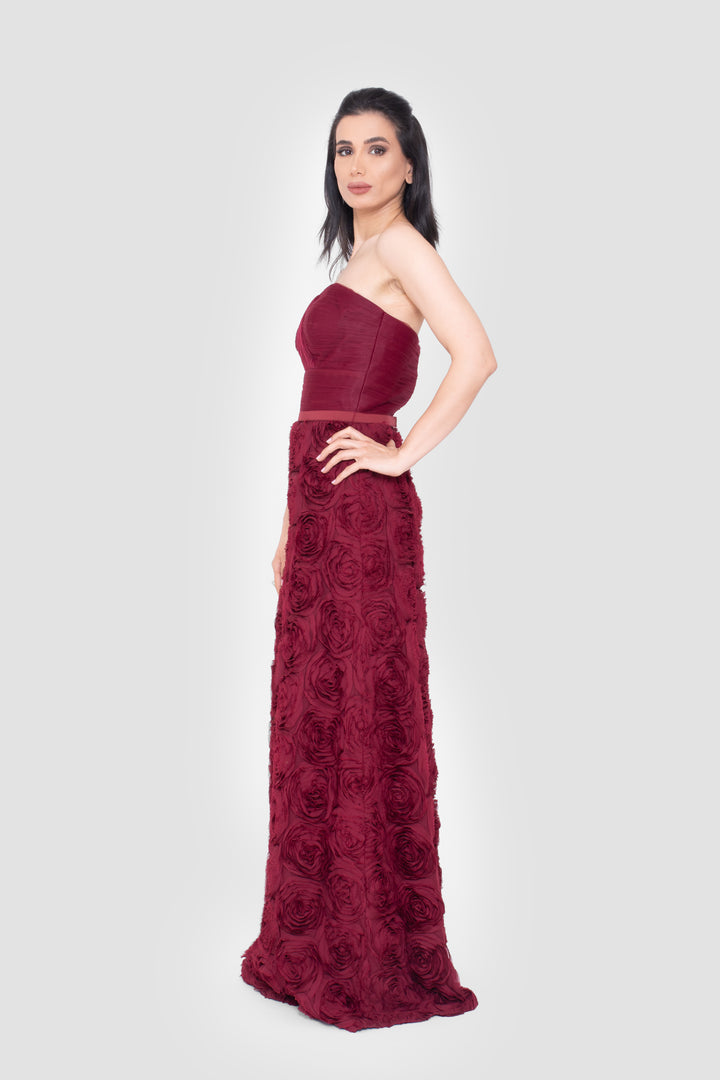 Rosabelle Strapless Rose Textured Gown In Burgundy